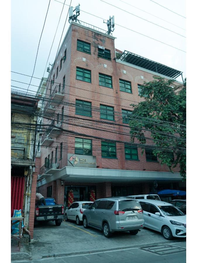 M28 Hotel And Apartments Manila Exterior photo